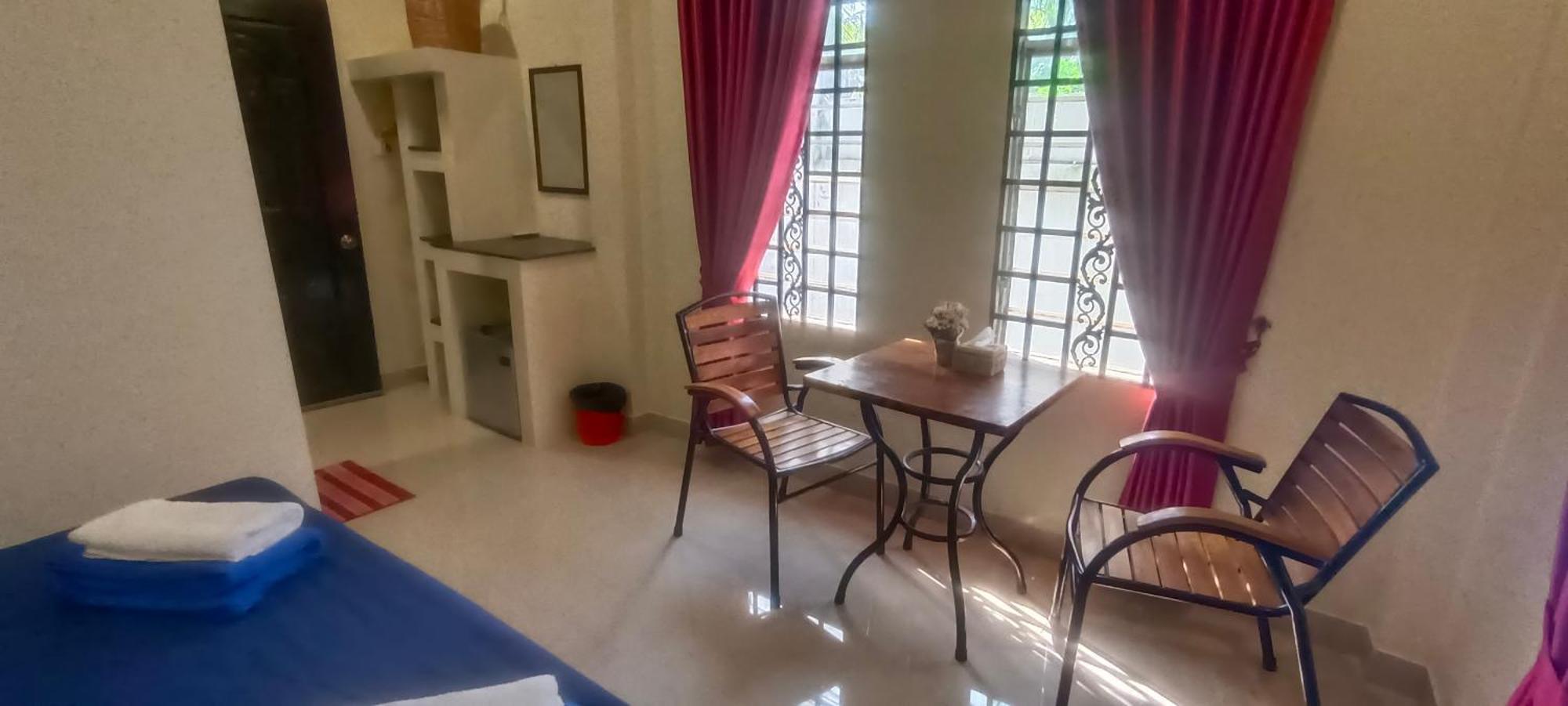 Le Cocorico Hotel Сием Реап Екстериор снимка